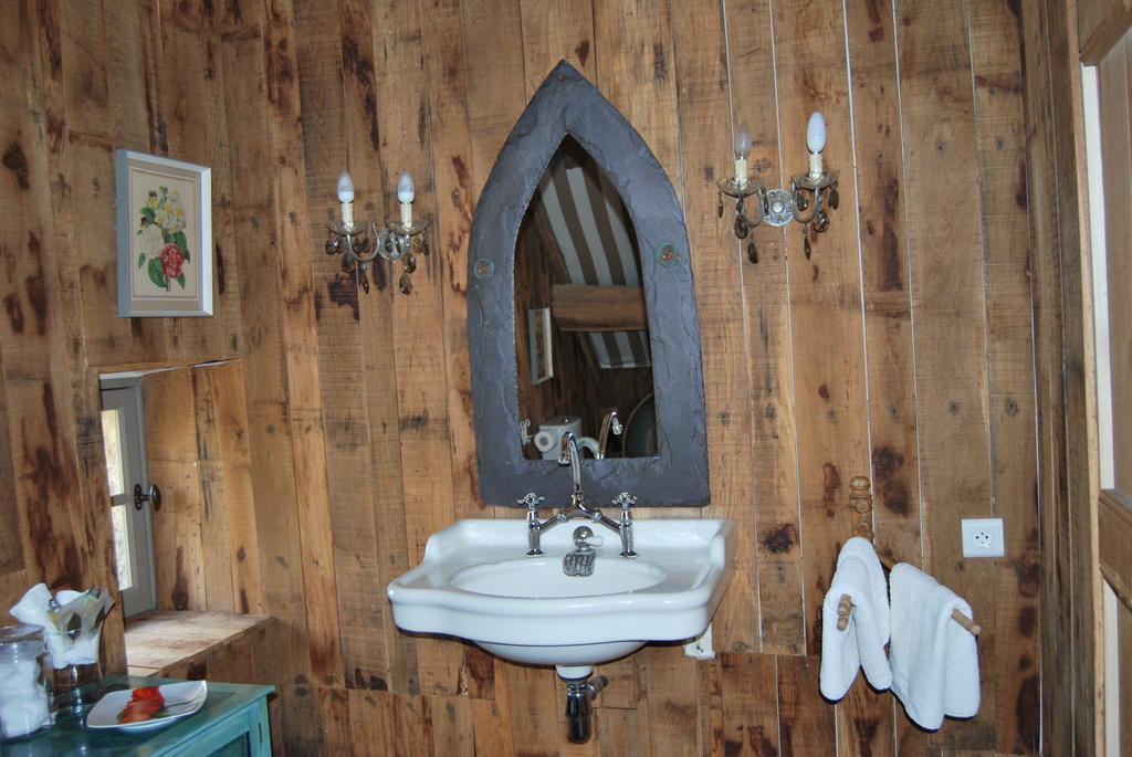 Mas De Garrigue Bed & Breakfast Calvignac Rom bilde
